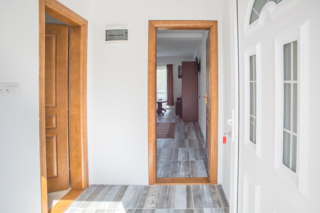 זבליאק Apartmani Jezero מראה חיצוני תמונה