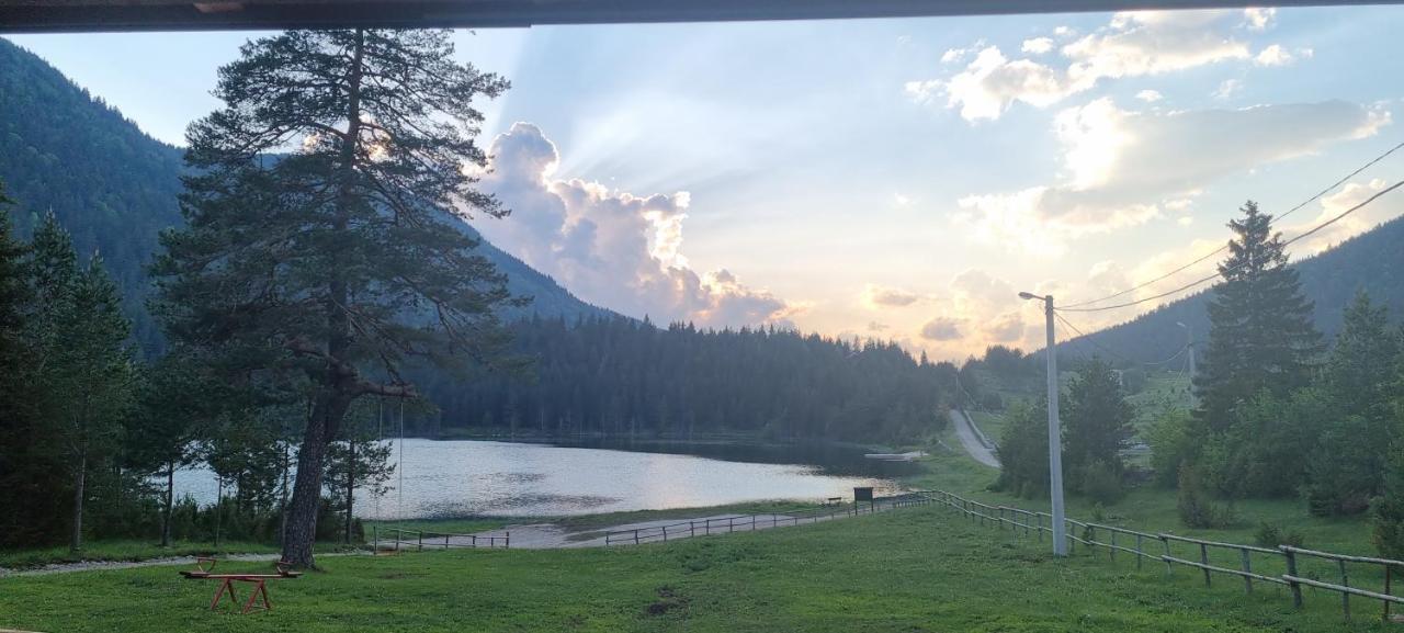 זבליאק Apartmani Jezero מראה חיצוני תמונה